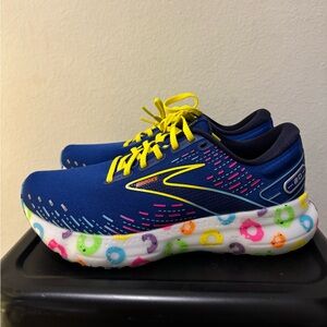 Women’s Brooks Glycerin 20 size 9 running shoe
Brand new/ never worn